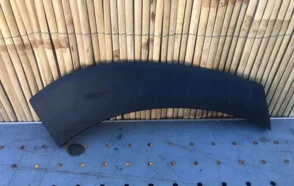 Hyundai Kona I Front arch trim 