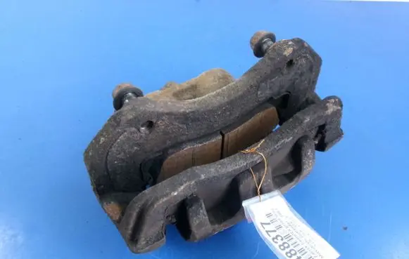 Mitsubishi Outlander Front brake caliper