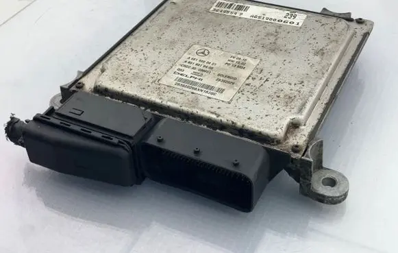 Mercedes-Benz Sprinter W906 Engine control unit/module A6519000601 28392029 A6519019400