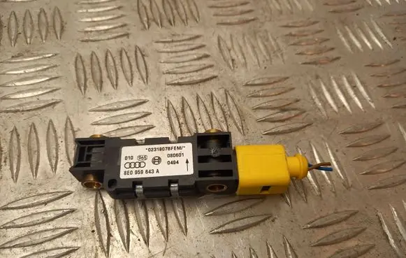 Audi A4 S4 B6 8E 8H Airbag deployment crash/impact sensor 8E0959643A