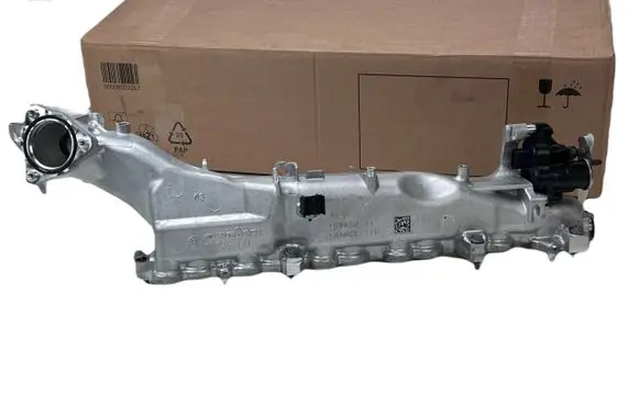 BMW 8 G15 Intake manifold 7926141