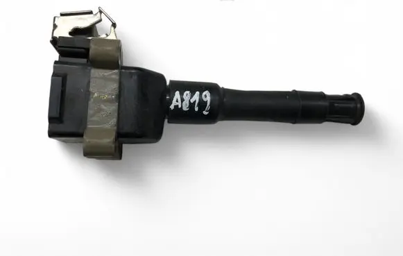 BMW 7 E38 High voltage ignition coil 1703359