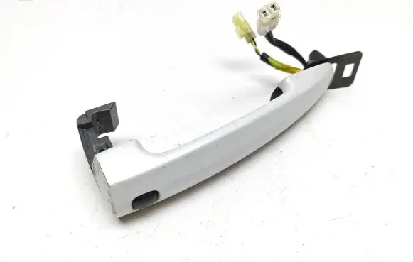 Suzuki Swift II Front door exterior handle