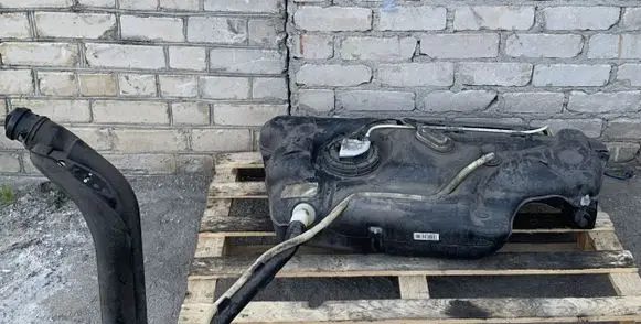 Citroen C4 Cactus Fuel tank 9822311780