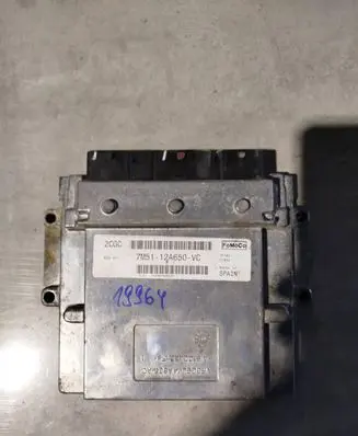 Ford Focus C-MAX Engine control unit/module 7M5112A650VC