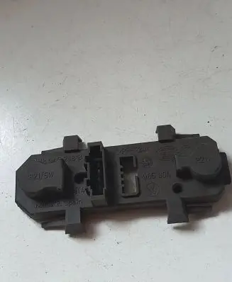 Volkswagen Sharan Tail light bulb cover holder 7M3945258B