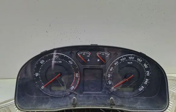 Skoda Superb B5 (3U) Speedometer (instrument cluster) 3U0920810A 88311
