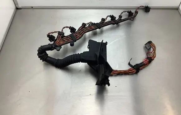 BMW 7 E38 Ignition plug leads 12522247138 2247139
