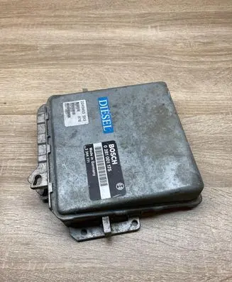BMW 5 E34 Engine control unit/module ECU 2244771 0281001175