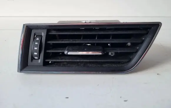 Skoda Superb B8 (3V) Dashboard side air vent grill/cover trim 3V0819701C