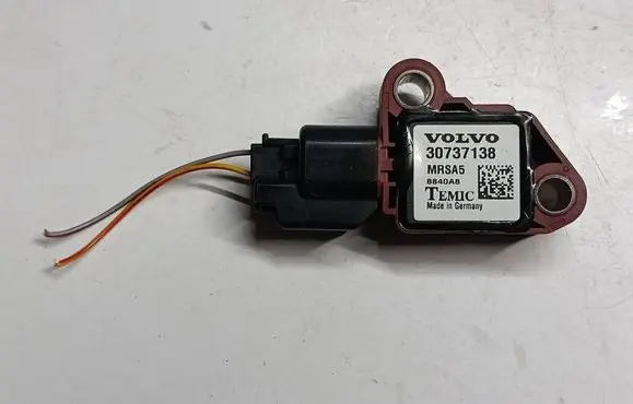 Volvo C30 Airbag deployment crash/impact sensor 30737138 MRSA5 8840A8