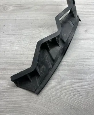 Volkswagen PASSAT B6 Front bumper mounting bracket 3C0807890