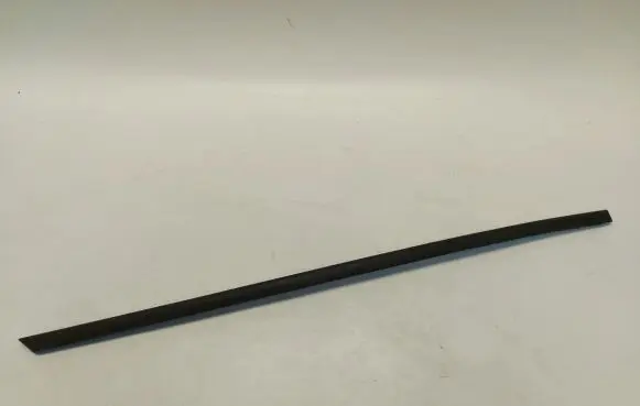 Seat Leon IV Windshield trim 5fa85437