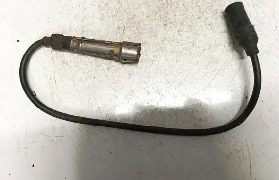 Volkswagen Golf III Ignition plug leads 