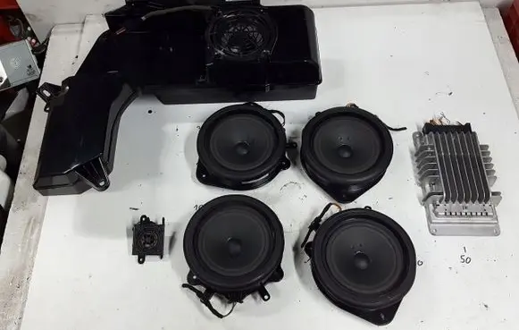 Seat Exeo (3R) Sound amplifier