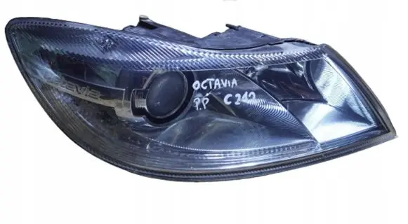 Skoda Octavia Mk2 (1Z) Headlight/headlamp