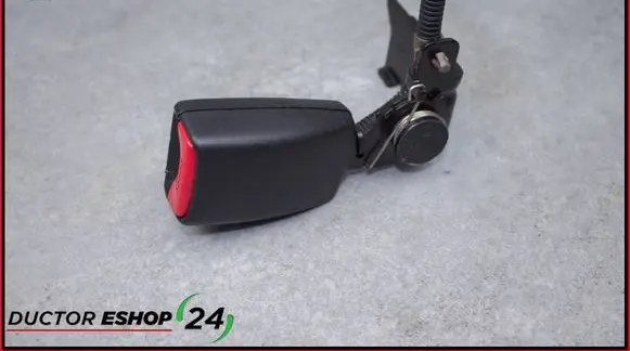 Honda Civic Rear seatbelt buckle