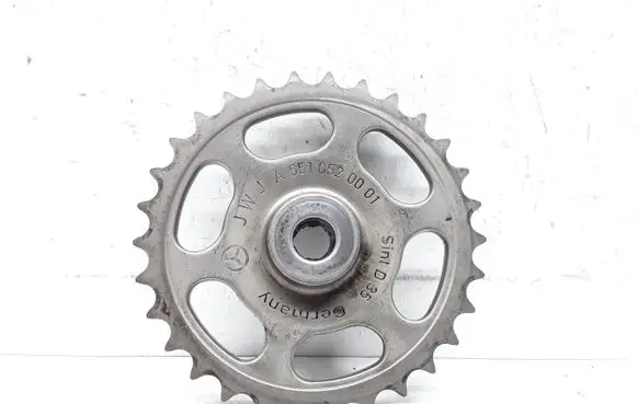 Mercedes-Benz C W204 Timing chain sprocket A6510520001