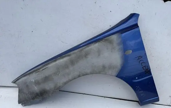 Hyundai Lantra II Fender