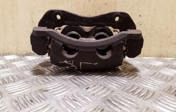 KIA Sorento Front brake caliper