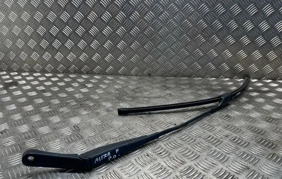 Opel Astra K Front wiper blade arm 13418992