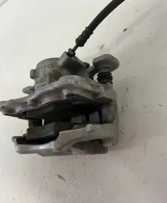 BMW X3 G01 Front brake caliper 5724330 48268B