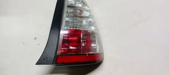 Toyota Prius (NHW20) Rear/tail lights A046040