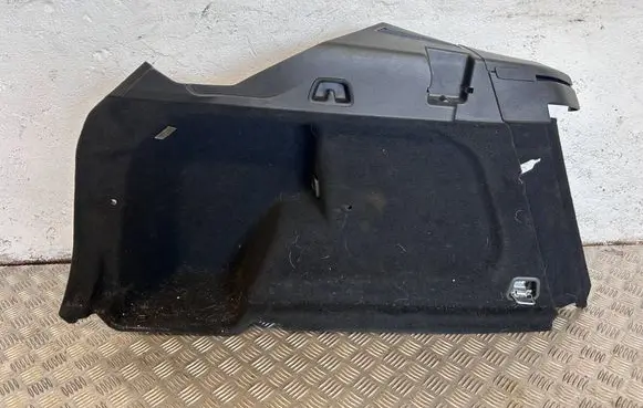 Trunk/boot lower side trim panel