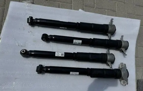 Volkswagen Passat Alltrack Front shock absorber/damper