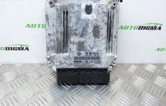 Volkswagen Golf V Engine control unit/module 03G906016M 0281011617