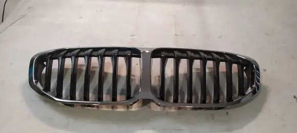 BMW 1 F40 Front grill 5439367 5A39366 5A39368