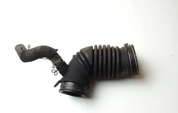 Toyota Avensis T270 Air intake hose/pipe 178810R020