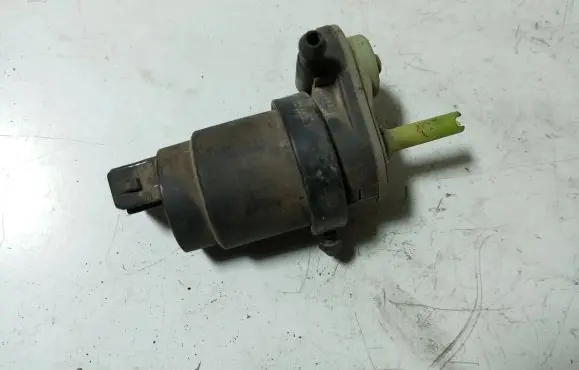 Opel Zafira B Windscreen/windshield washer pump 24439254