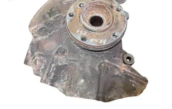 BMW X5 E53 Front wheel hub spindle knuckle 6761575