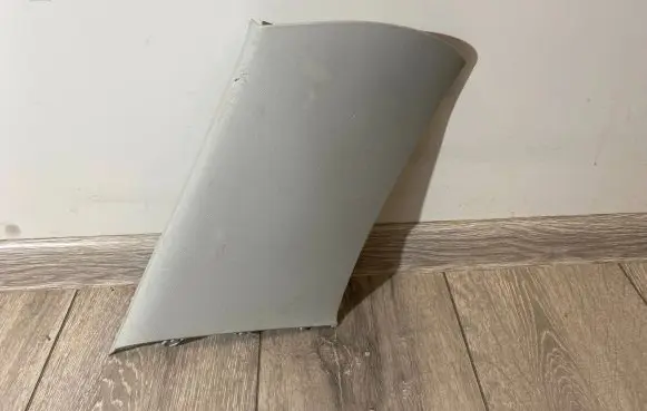 (D)pillar trim (top)