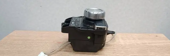 Multifunctional control switch/knob
