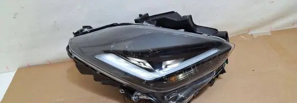 Suzuki Swift IV Headlight/headlamp W7091