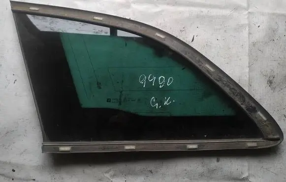 Opel Insignia A Rear side window