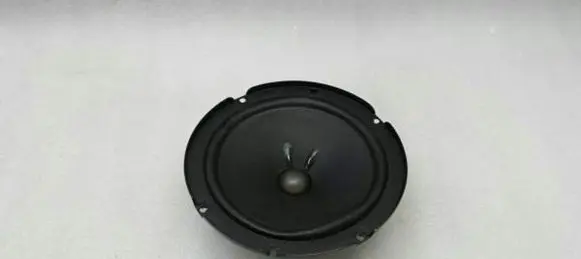 Audi A3 S3 8P Front door speaker 8E0035411B
