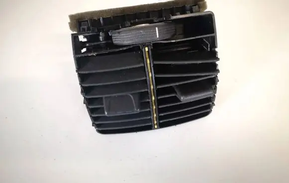 Ford Grand C-MAX Dash center air vent grill am51r043d38abw am51-r043d38-abw