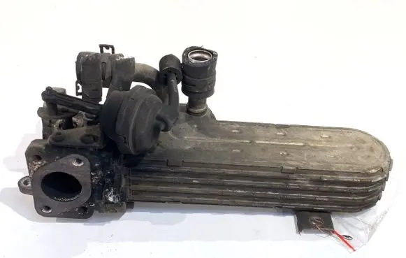 Volkswagen Golf V EGR valve cooler 03G131513J