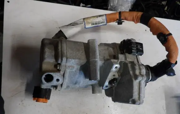 Nissan Juke II F16 Air conditioning (A/C) compressor (pump) 926000464R
