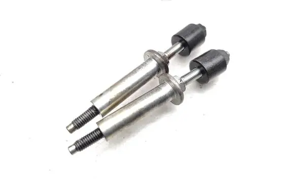 Mazda 6 Fuel Injector clamp holder