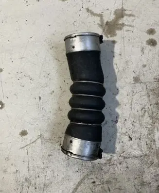 BMW 7 F01 F02 F03 F04 Intercooler hose/pipe 7800144