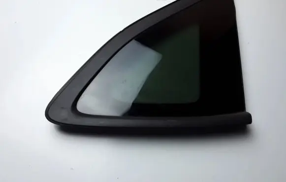 Hyundai Tucson TL Rear side window 87820D3000