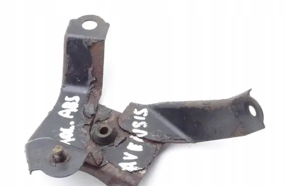 Toyota Avensis T250 ABS pump bracket 