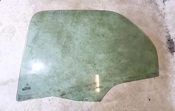Citroen Xsara Picasso Rear door window glass