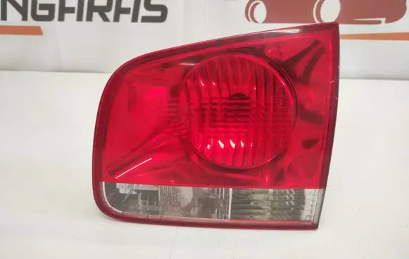 Volkswagen Touareg I Tailgate rear/tail lights