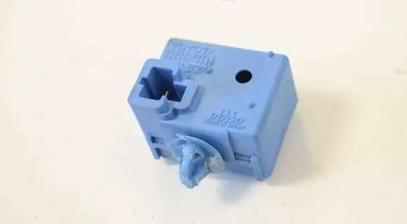 Toyota Prius (XW50) Other devices 8665250010