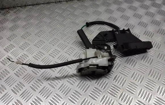 Alfa Romeo 159 Front door lock